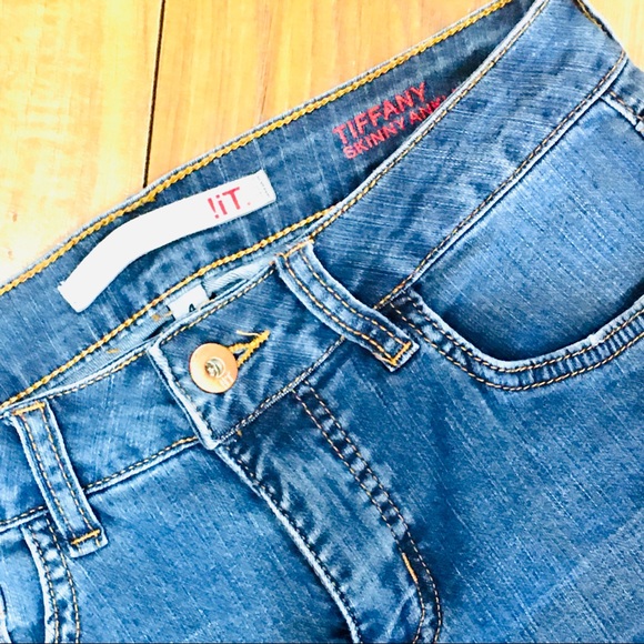 IT skinny ankle denim jeans distressed -woman’s 4 - super cute stretch s… - Picture 6 of 7